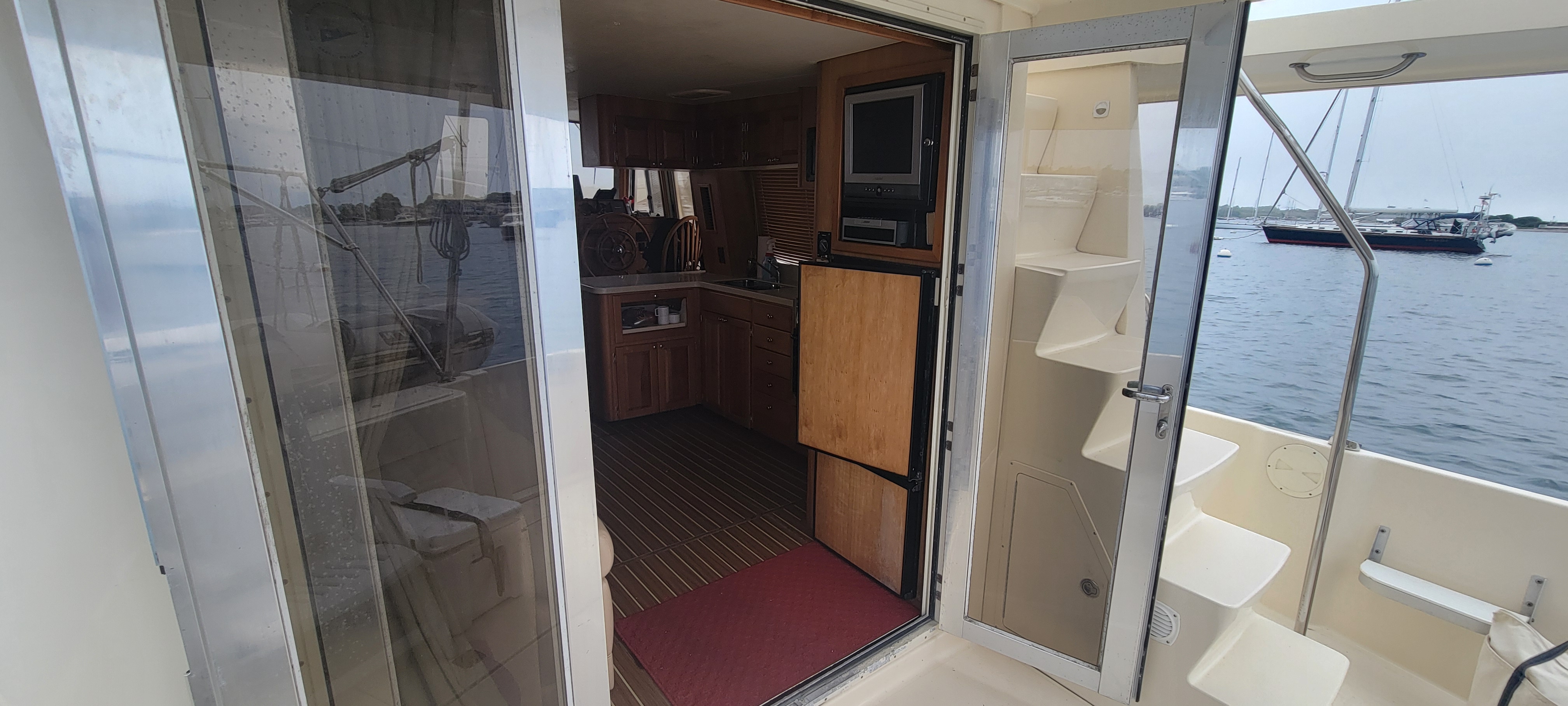 stbd salon and doors